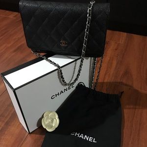 Chanel wallet on chain
